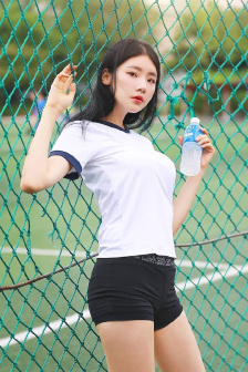 喜爱夜蒲2大尺度吃乳